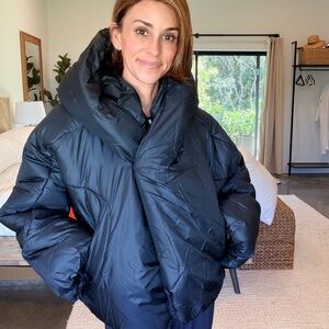 lululemon athletica Black Puffer Jacket with Hood
